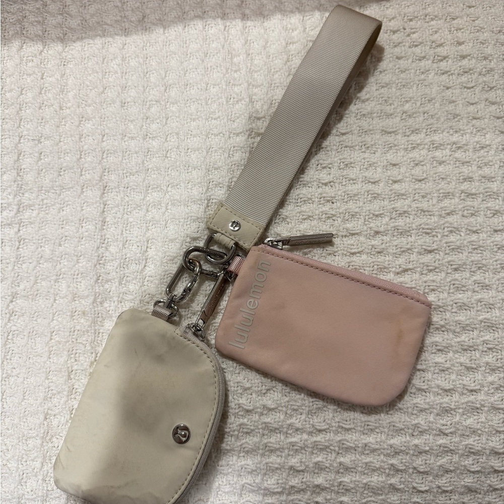 lululemon wristlet set